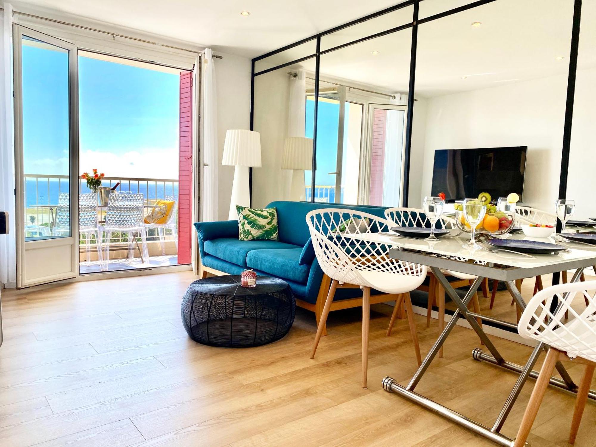 Panoramic Sea View - Air-Conditioning - Balcony - Tramway - 2 Bedrooms - Wifi - Fully Equipped Kitchen Nice Ngoại thất bức ảnh